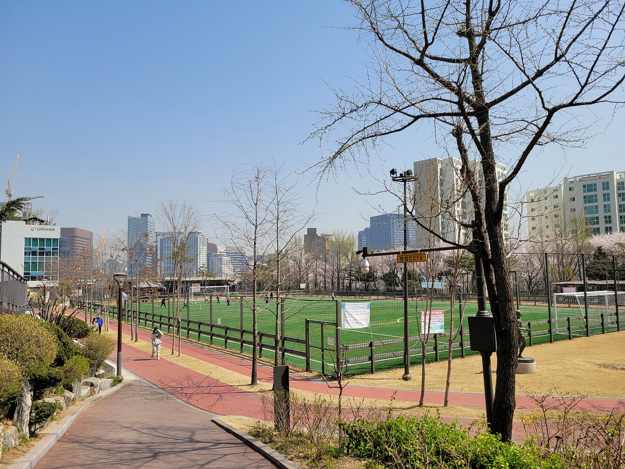 泉州市拥有全国青少年校园足球特色学校超200所.